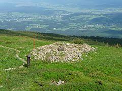 Ruiny schroniska na Babiej Górze